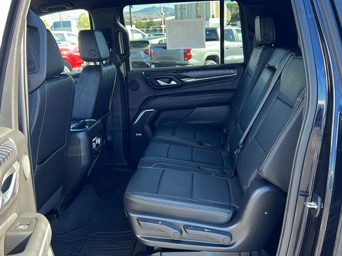 Certified 2022 GMC Yukon XL Denali image 16