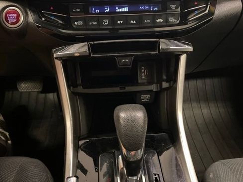 Used 2016 Honda Accord EX image 14