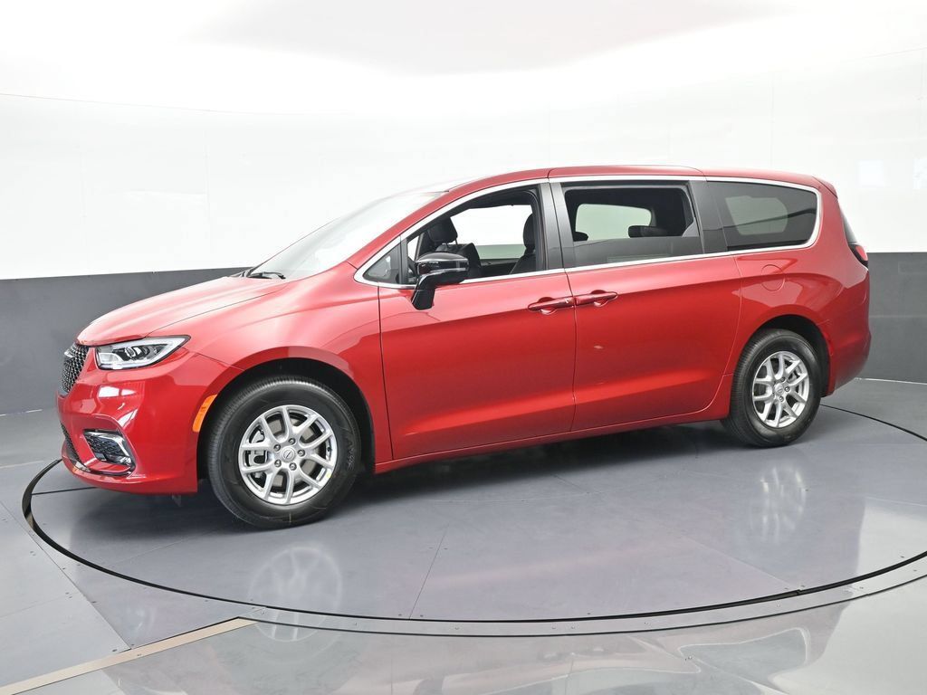 New 2026 Chrysler Pacifica Select FWD image 2
