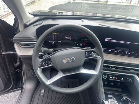 Certified 2025 Audi Q5 Premium w/ Convenience Package AWD/4WD image 21