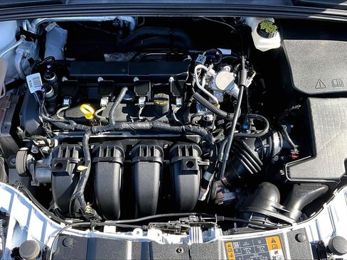 Used 2018 Ford Focus SE image 29