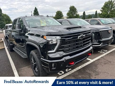 Used 2025 Chevrolet Silverado 2500 LT w/ Trail Boss Package AWD/4WD image 1