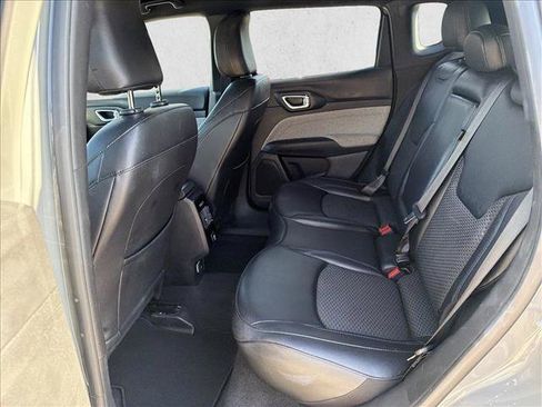 Used 2024 Jeep Compass Latitude AWD/4WD image 19