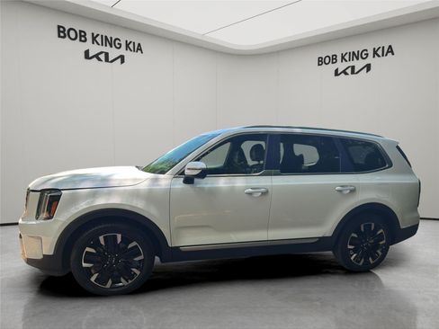 Used 2023 Kia Telluride SX Prestige AWD/4WD image 2