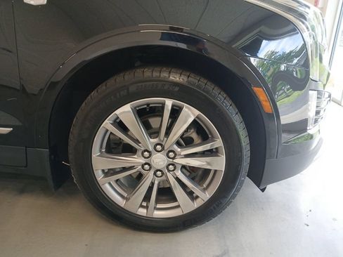 Certified 2024 Cadillac XT5 Premium Luxury AWD/4WD image 7