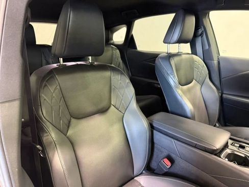 Used 2025 Lexus RX 350 FWD w/ Technology Package image 18