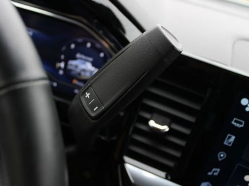 Used 2023 Chevrolet Silverado 1500 RST image 12