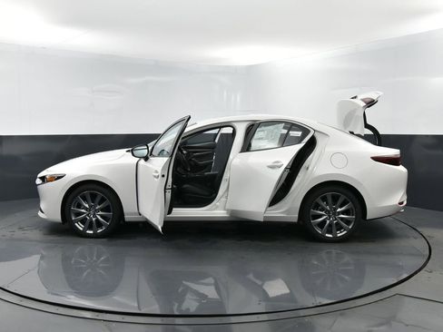 New 2026 MAZDA MAZDA3 2.5 S Sedan w/ Preferred Pkg image 33