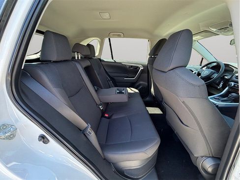 Used 2024 Toyota RAV4 LE image 30