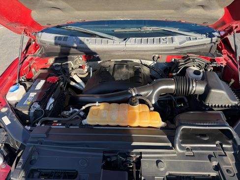 Used 2015 Ford F150 Platinum w/ Equipment Group 701A Luxury image 20