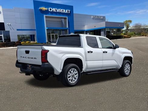 Used 2024 Toyota Tacoma SR AWD/4WD image 25