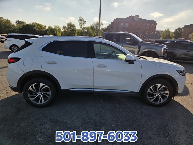 Used 2022 Buick Envision Essence w/ Safety Package FWD image 4