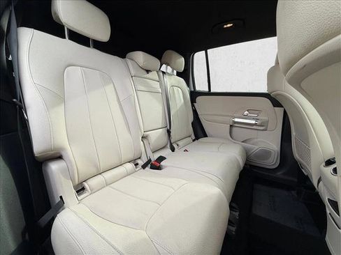 Certified 2025 Mercedes-Benz GLB 250 4MATIC image 19