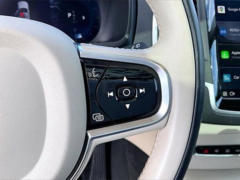 Used 2024 Volvo XC90 B5 Core w/ Protection Package Premier image 21