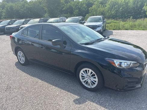 Used 2018 Subaru Impreza 2.0i Premium w/ Eyesight & BSD & Rcta AWD/4WD image 13