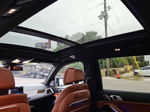 Used 2023 BMW X7 M60i w/ Executive Package image 23