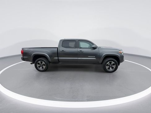 Used 2016 Toyota Tacoma TRD Sport w/ Towing Package image 16