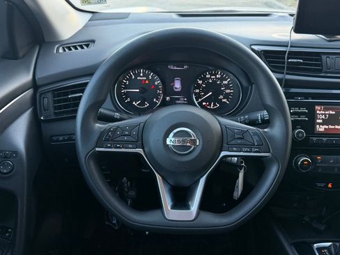 Used 2018 Nissan Rogue Sport S w/ S Appearance Package image 17