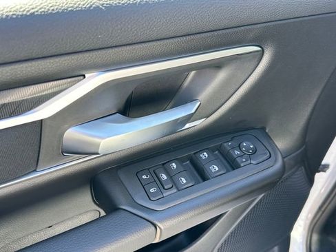 New 2026 RAM 1500 4x4 Crew Cab image 13