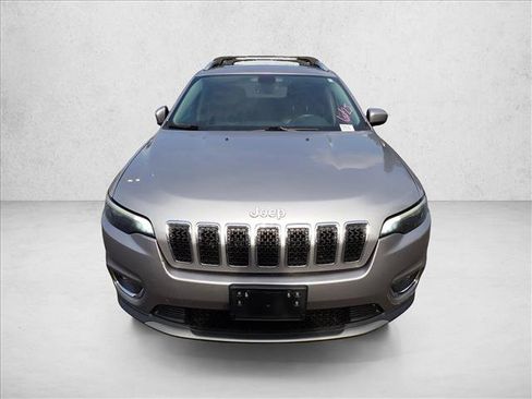 Used 2019 Jeep Cherokee Limited AWD/4WD image 3