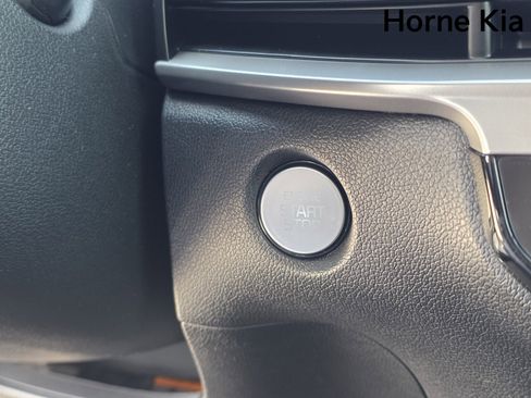 New 2026 Kia Sorento S image 19