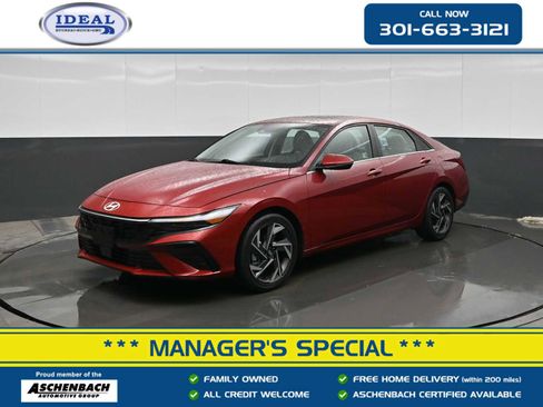 Certified 2025 Hyundai Elantra Limited image 1