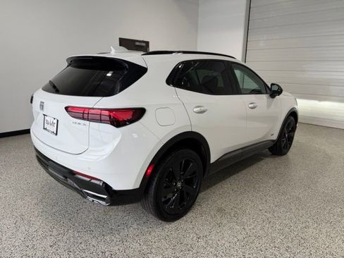 Used 2025 Buick Envision Sport Touring AWD/4WD image 3