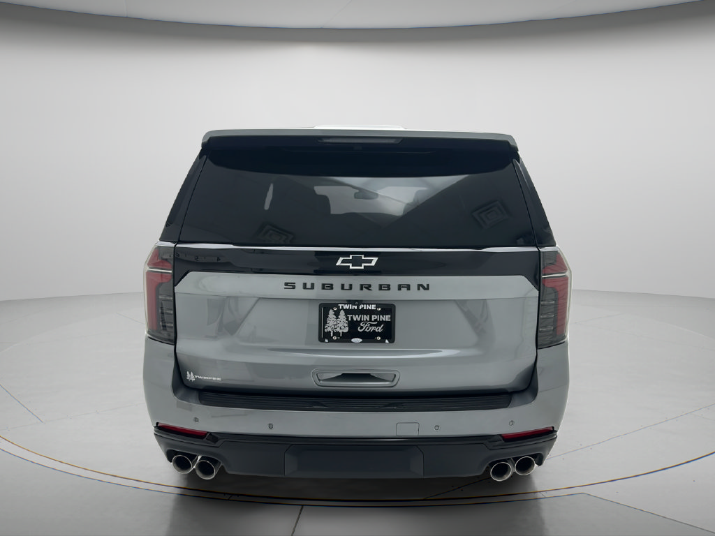 Used 2025 Chevrolet Suburban Z71 AWD/4WD image 6