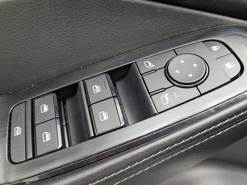 Used 2024 Nissan Rogue SV AWD/4WD image 27