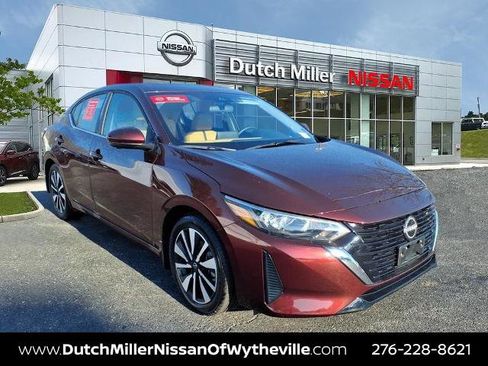 Certified 2025 Nissan Sentra SV w/ SV Premium Package FWD image 1