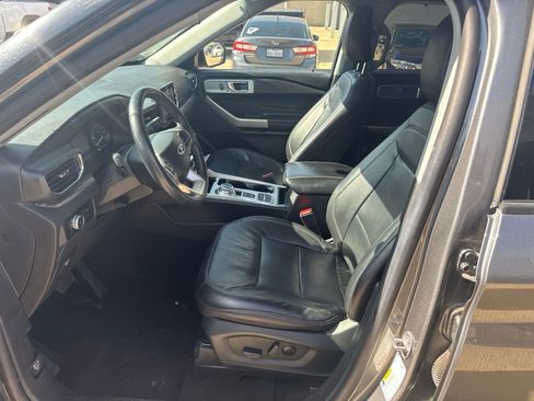 Used 2023 Ford Explorer Limited RWD image 12