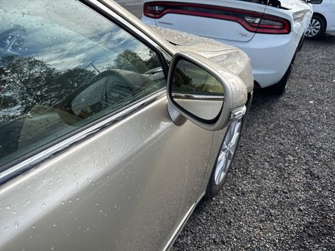 Used 2011 Lexus ES 350 FWD image 11