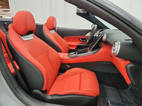 Certified 2022 Mercedes-Benz SL 63 AMG 4MATIC image 17