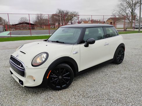 Used 2016 MINI Cooper S FWD image 1