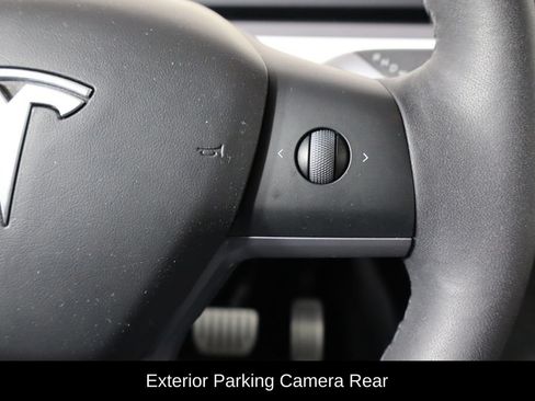 Used 2023 Tesla Model Y Performance AWD/4WD image 10