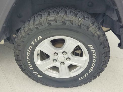 Used 2021 Jeep Wrangler Unlimited Sport AWD/4WD image 26