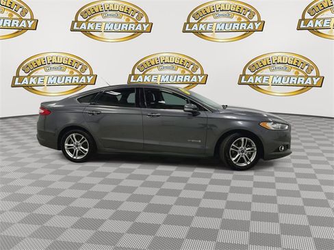 Used 2015 Ford Fusion Titanium image 4