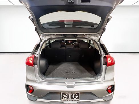 Used 2022 Kia Niro LX FWD image 17