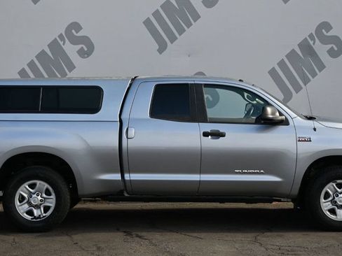 Used 2012 Toyota Tundra 4x4 Double Cab w/ Tow Pkg image 4