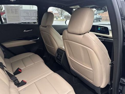 Certified 2024 Cadillac XT4 Luxury w/ Cold Weather Package image 54