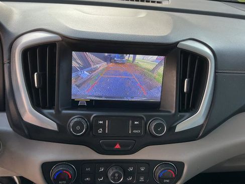 Used 2020 GMC Terrain SLT AWD/4WD image 12