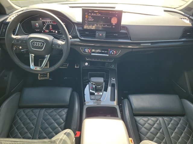 Certified 2024 Audi SQ5 Prestige AWD/4WD image 2