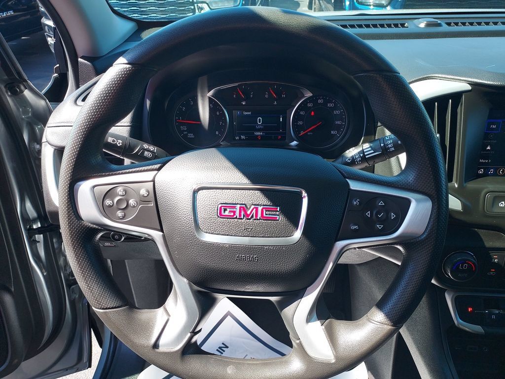 Used 2024 GMC Terrain SLE w/ Driver Convenience Package AWD/4WD image 17