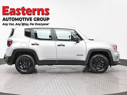 Used 2021 Jeep Renegade Sport image 4