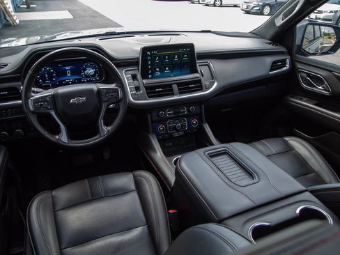 Used 2023 Chevrolet Suburban RST w/ Luxury Package AWD/4WD image 31