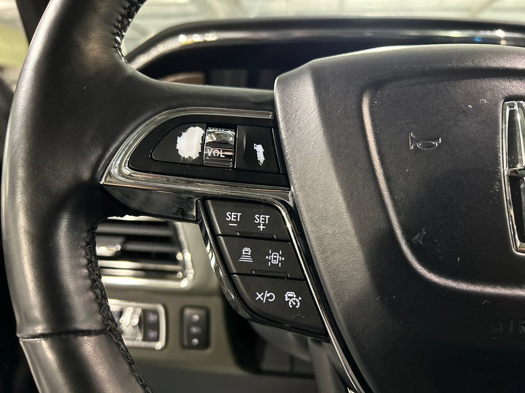 Used 2022 Lincoln Navigator L Black Label AWD/4WD image 12