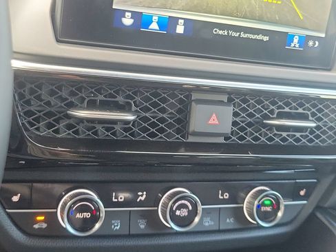 Certified 2025 Acura ADX FWD image 26