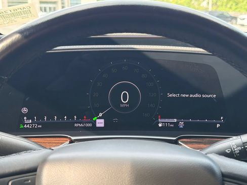 Certified 2023 Cadillac Escalade Premium Luxury AWD/4WD image 6