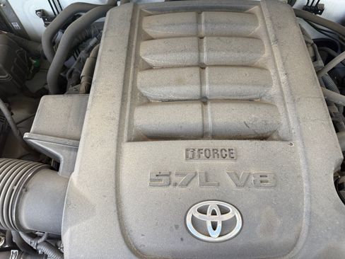 Used 2021 Toyota Tundra Limited w/ Limited Premium Package AWD/4WD image 21