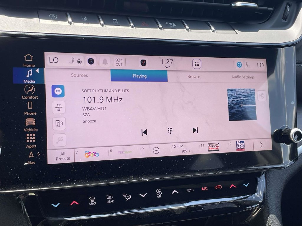 New 2027 Jeep Grand Cherokee Altitude AWD/4WD image 36